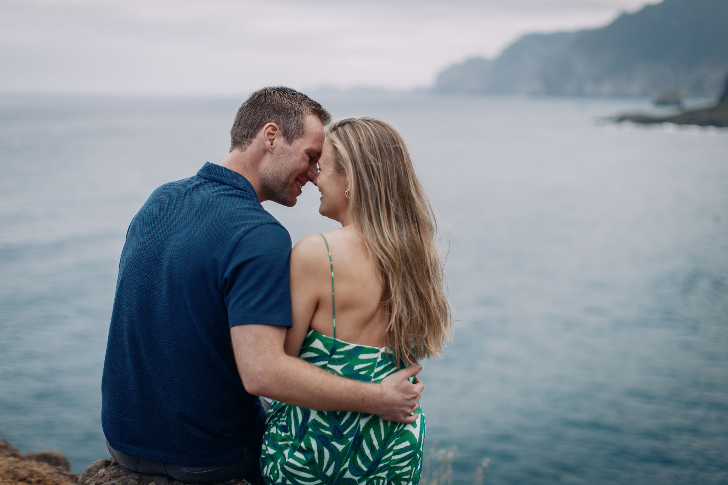 Couple at Miradouro do Guindaste cliff, Funchal, Madeira