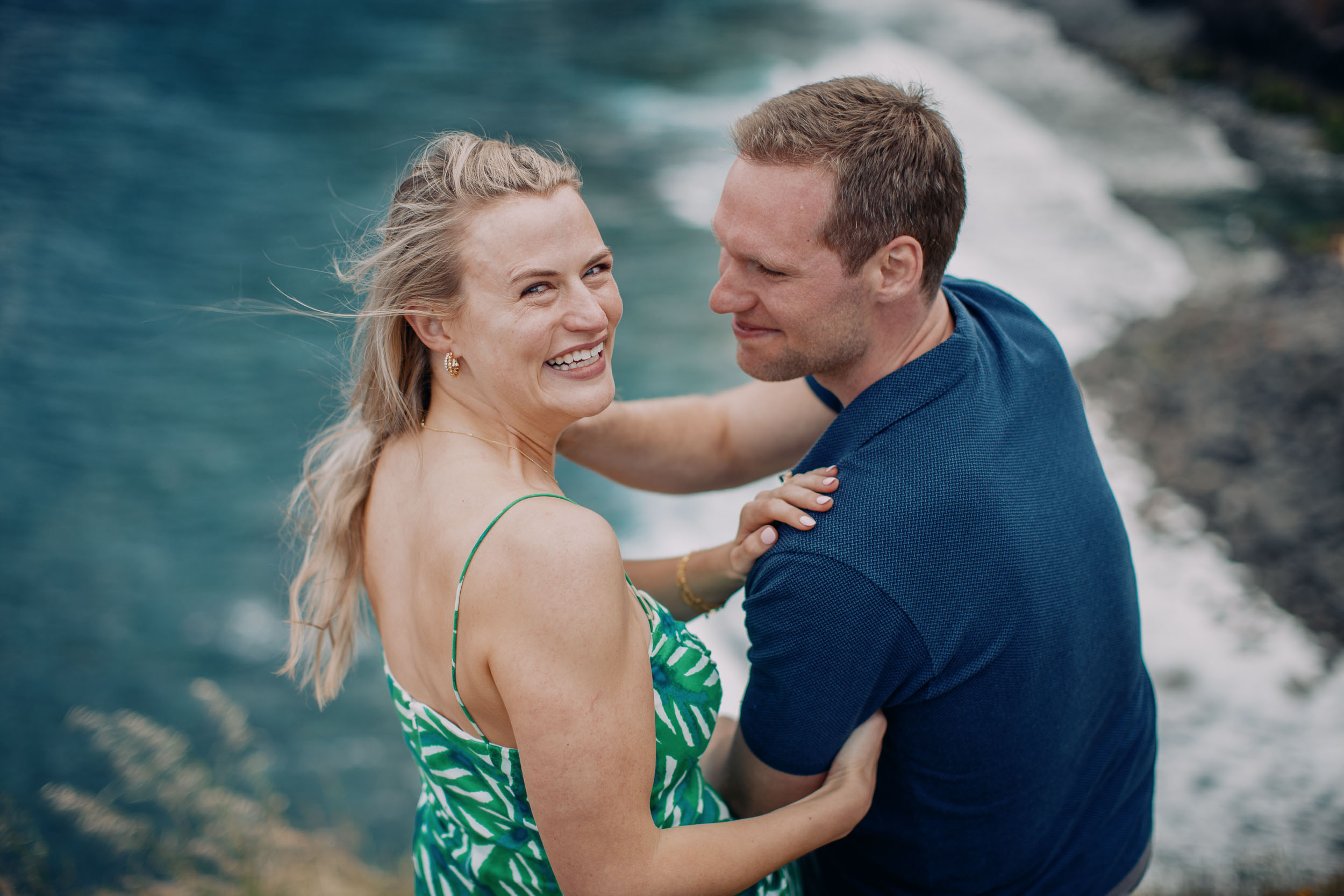 Couple at Miradouro do Guindaste cliff, Funchal, Madeira